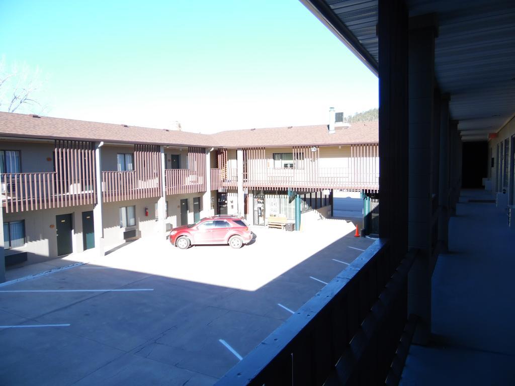 Bear Lodge Motel Sundance Ngoại thất bức ảnh
