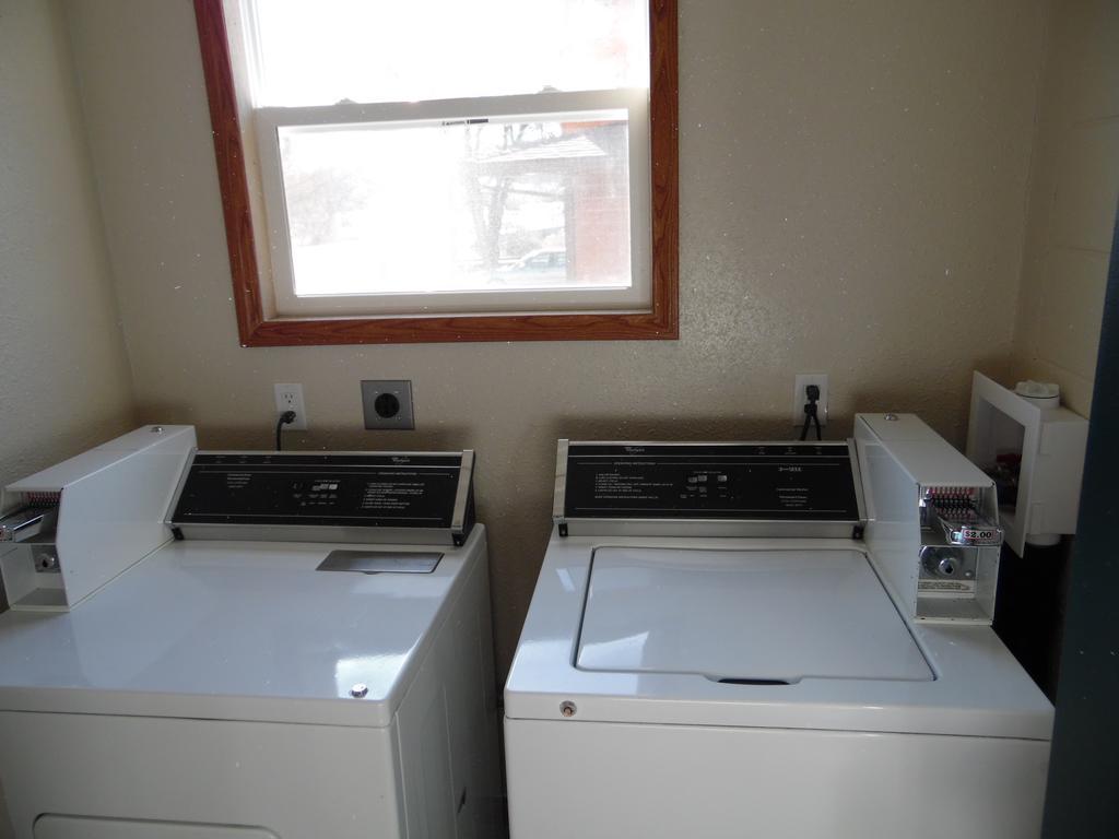 Bear Lodge Motel Sundance Ngoại thất bức ảnh