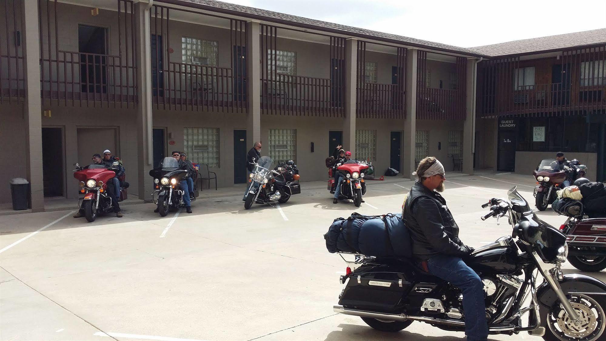 Bear Lodge Motel Sundance Ngoại thất bức ảnh